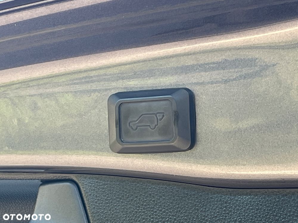 Toyota RAV4 2.5 Hybrid Executive 4x4 - 38