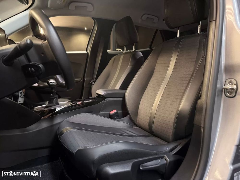 Peugeot 2008 1.5 BlueHDi Allure Pack - 20
