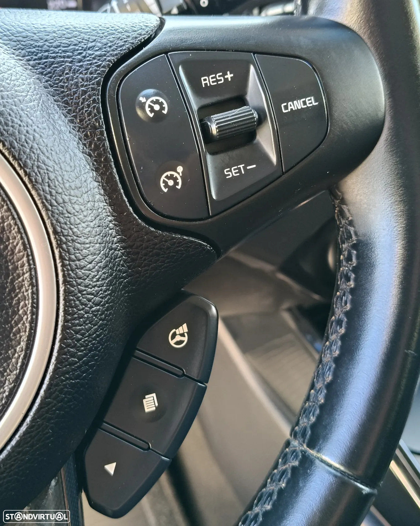 Kia Carens 1.7 CRDi ISG TX - 15