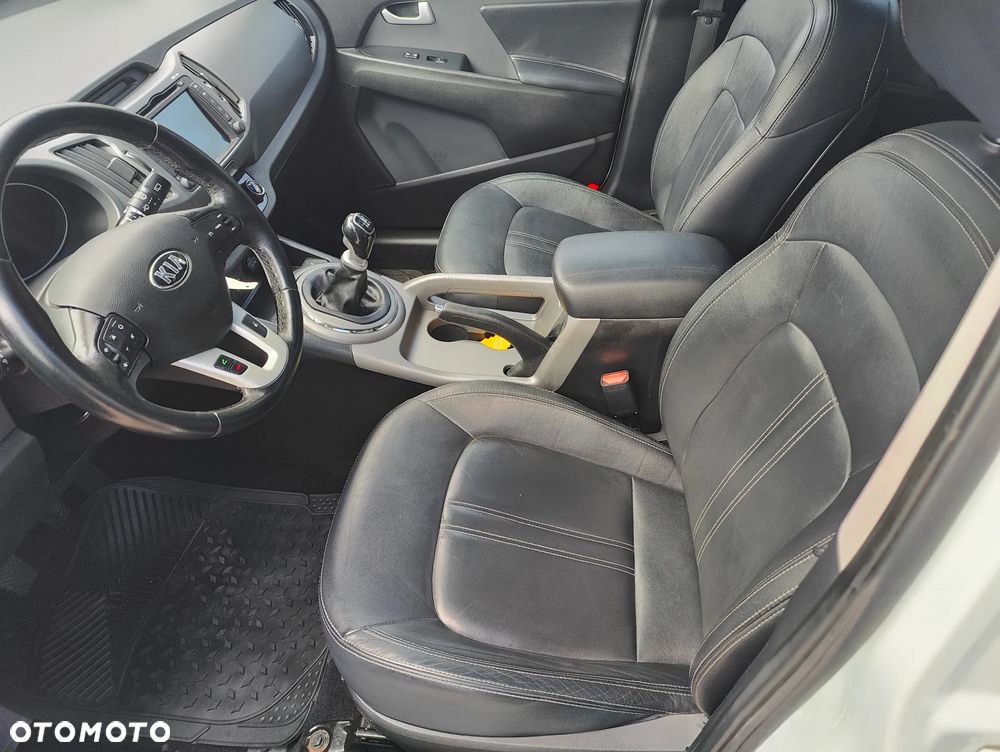 Kia Sportage 2.0 CRDI 4WD Vision - 30