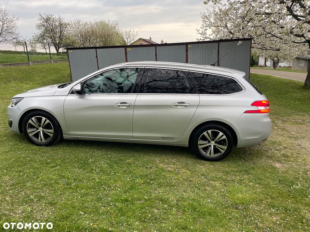 Peugeot 308 2.0 Blue HDi Allure S&S - 8