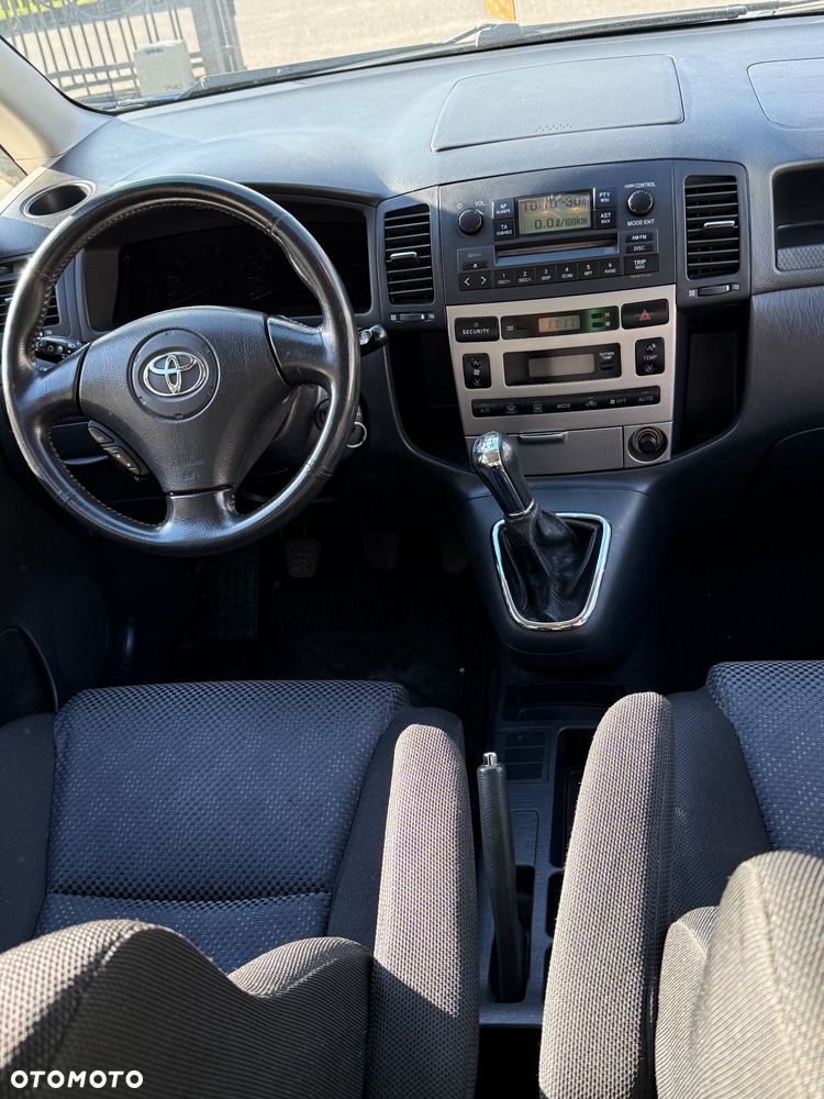 Toyota Corolla Verso 1.8 Sol - 12