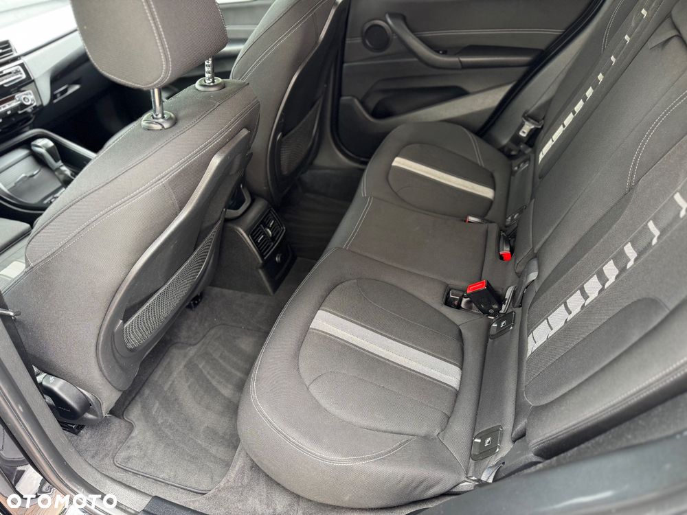 BMW X1 sDrive18d Advantage sport - 21