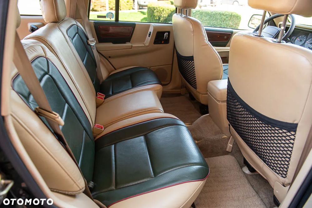 Jeep Grand Cherokee - 20