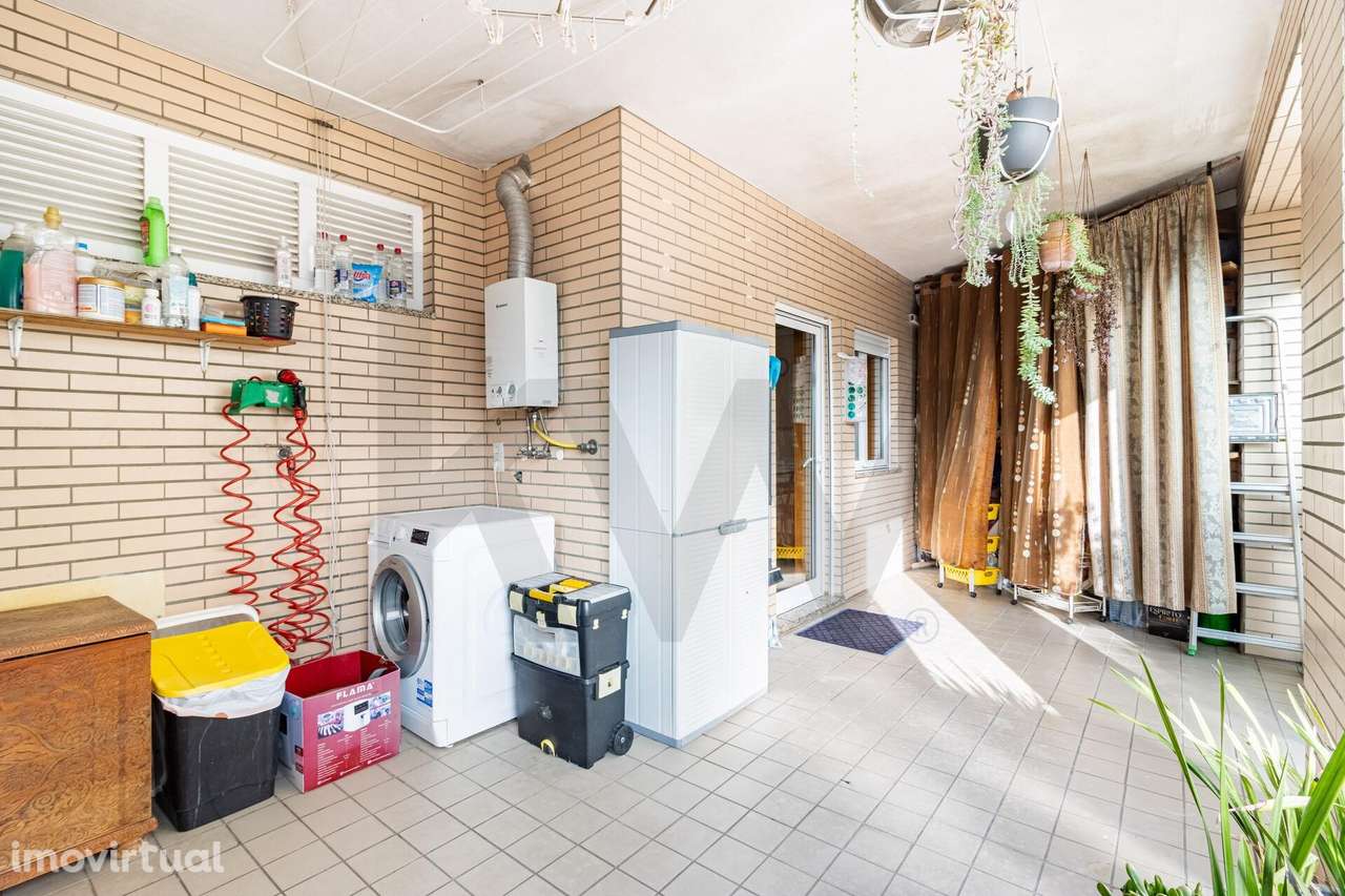 Apartamento T2 com terraço, ar condicionado e garagem - Grande imagem: 4/24