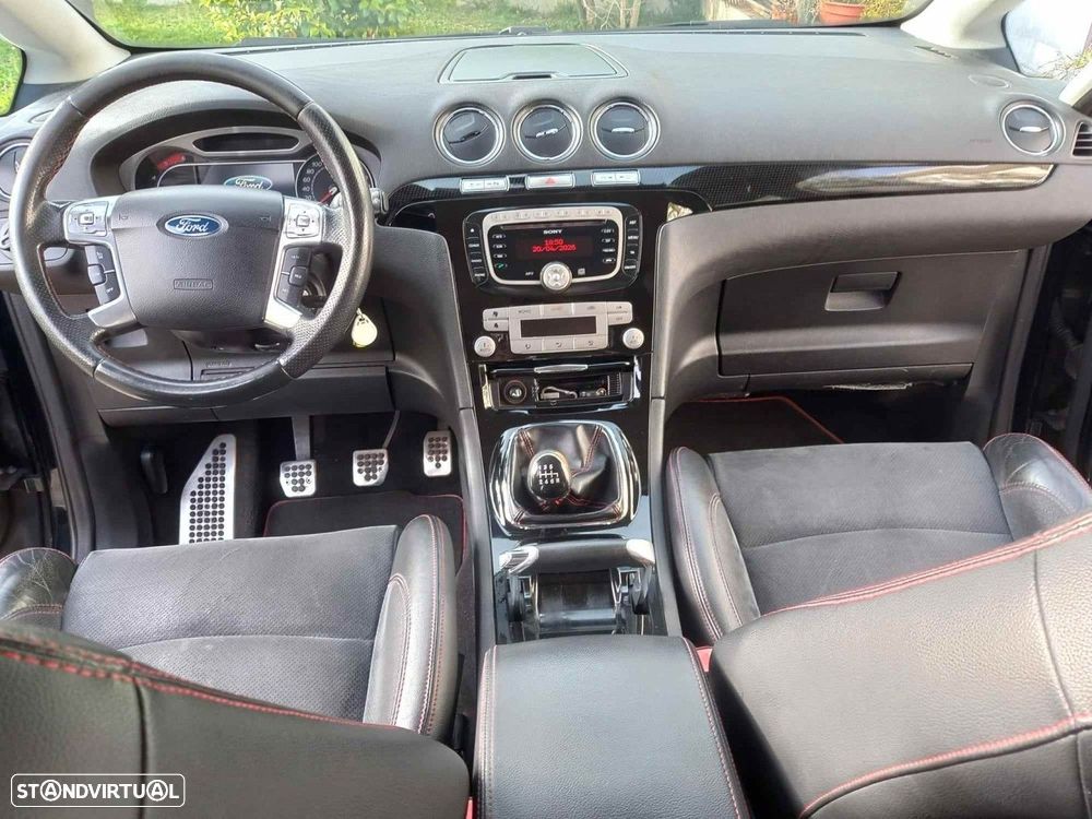 Ford S-Max 2.2 TDCi Titanium 7L - 15