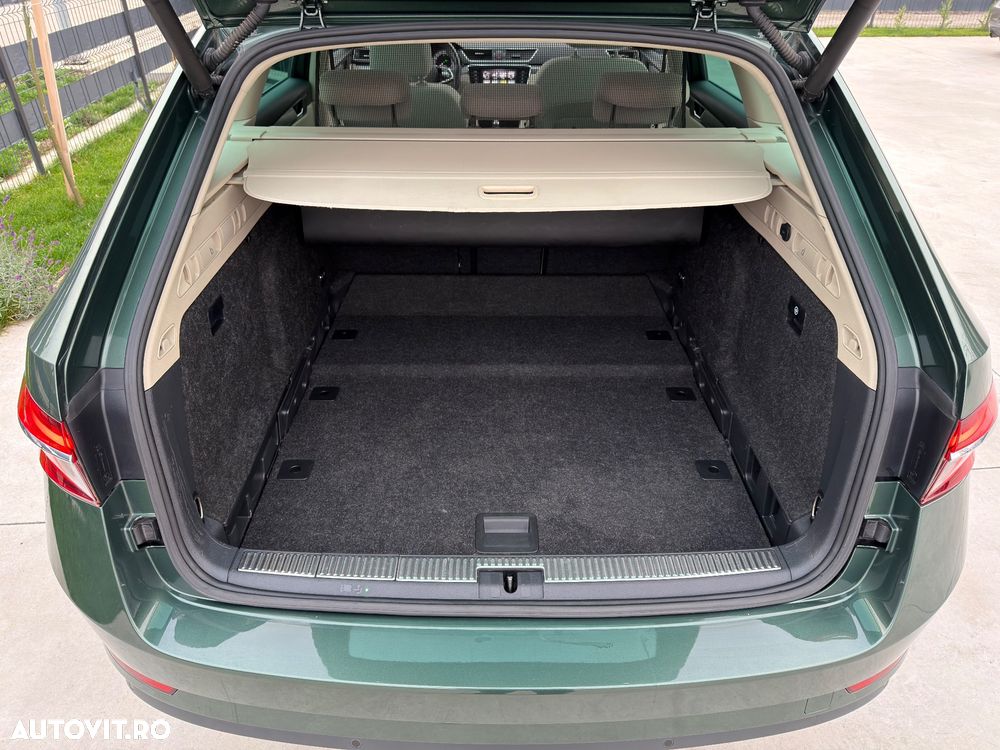 Skoda Superb 2.0 TDI DSG Premium Edition - 19