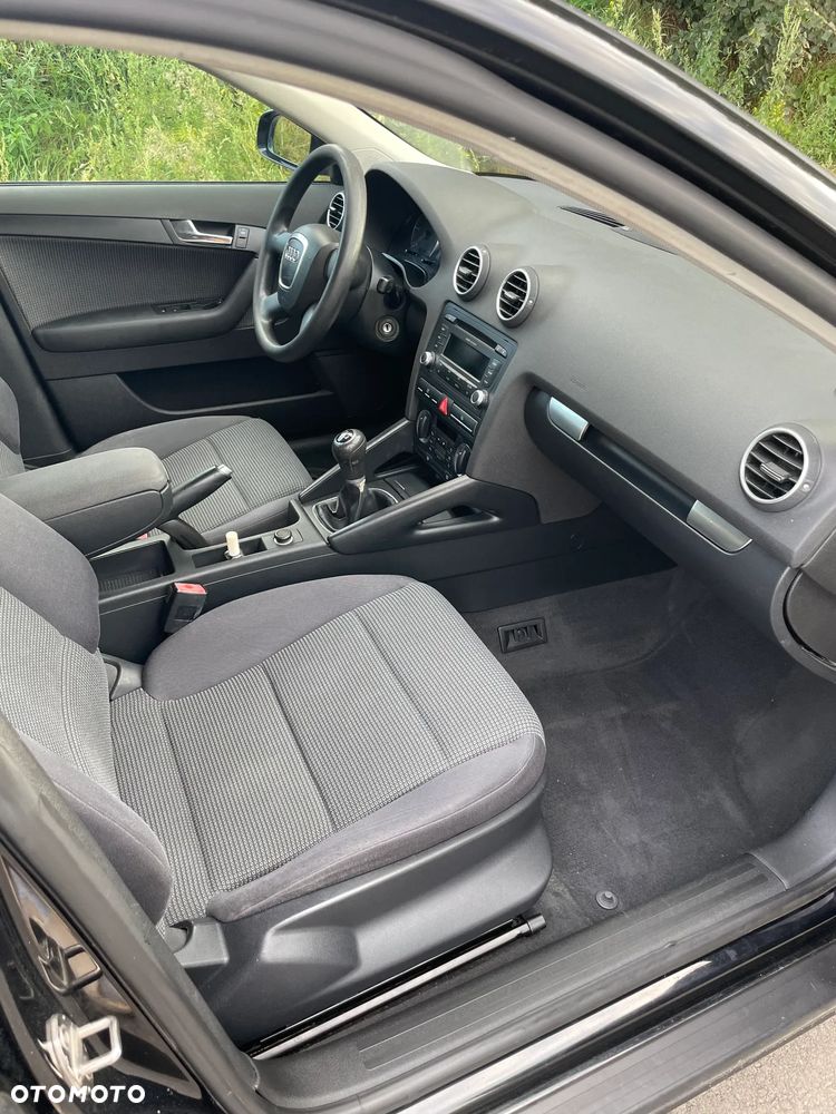 Audi A3 Sportback 1.9 TDI Attraction - 10