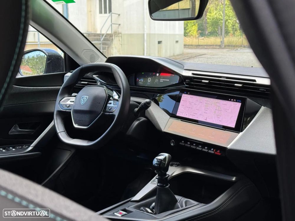 Peugeot 308 1.2 PureTech Allure Pack - 26