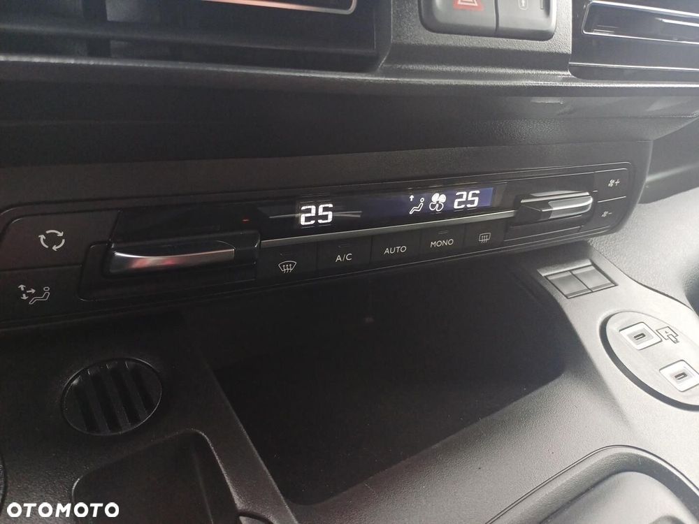 Toyota Proace City Verso Long 1.5 D-4D Family - 24