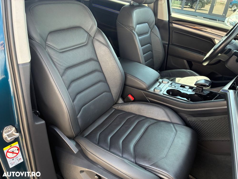 Volkswagen Touareg V6 TDI 4MOTION Elegance - 29