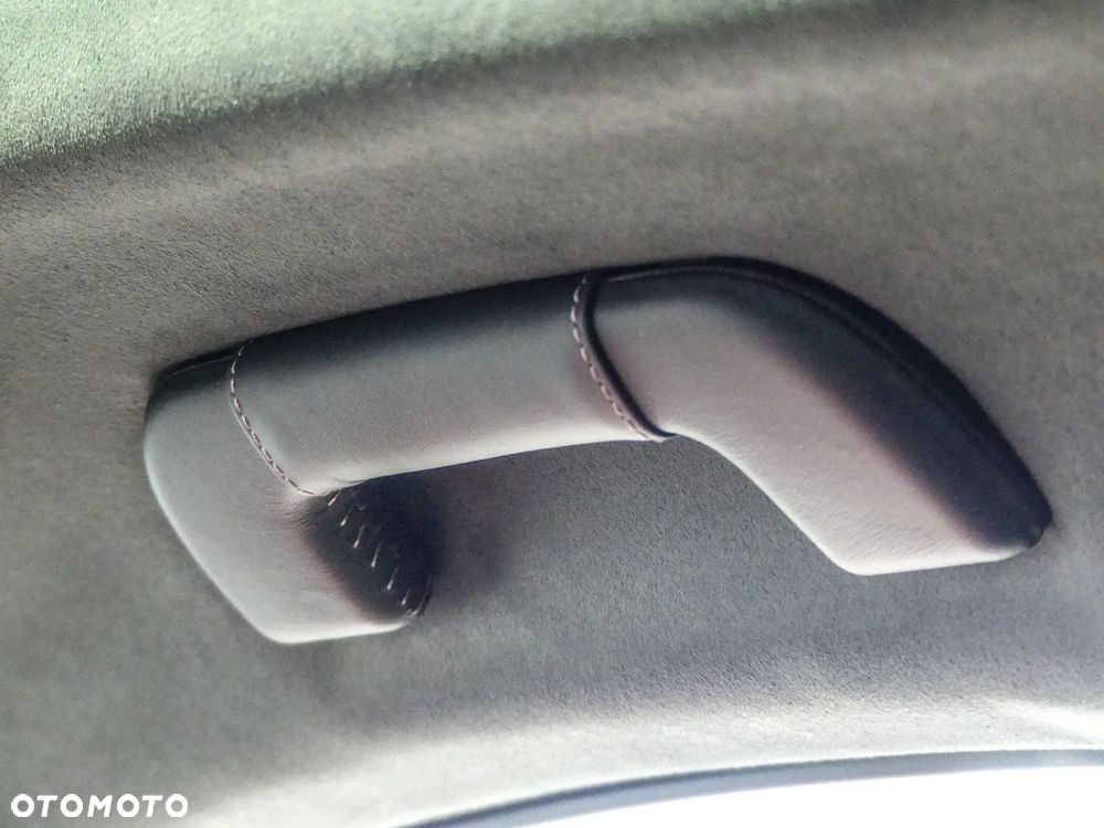 Porsche Cayenne Coupe E-Hybrid PHEV - 29