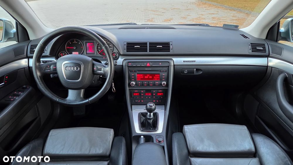 Audi A4 Avant 2.0 TDI DPF quattro - 20