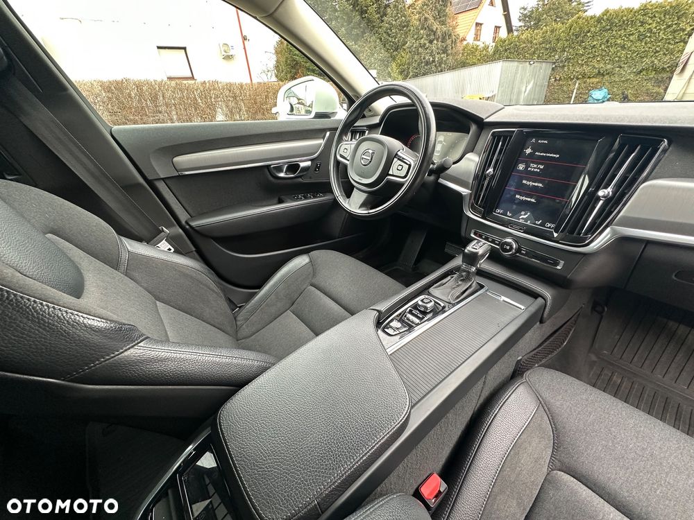 Volvo S90 D3 Momentum - 17