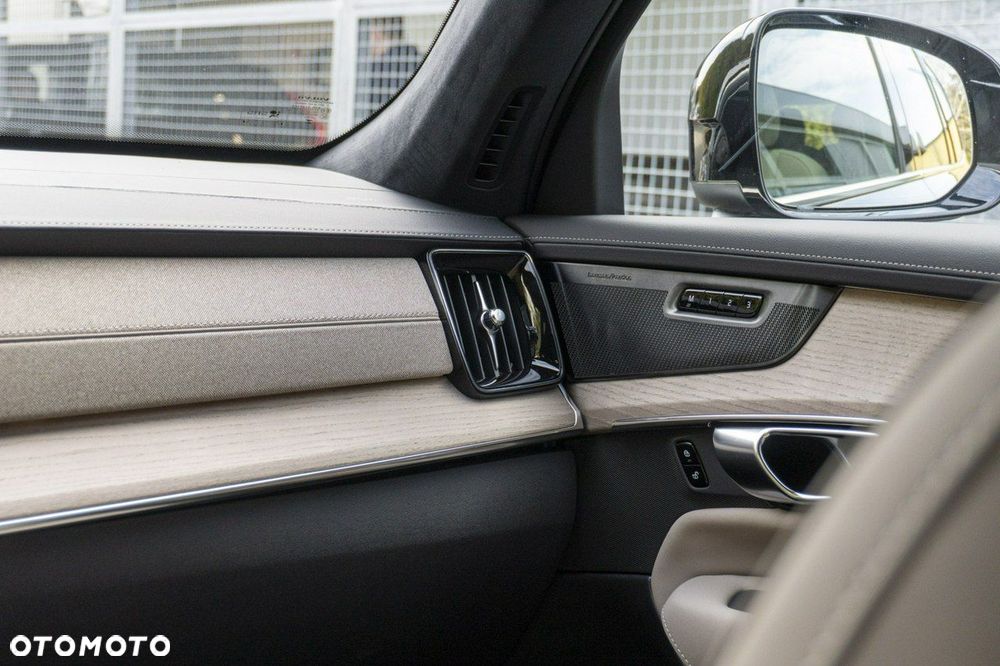 Volvo XC 90 - 27