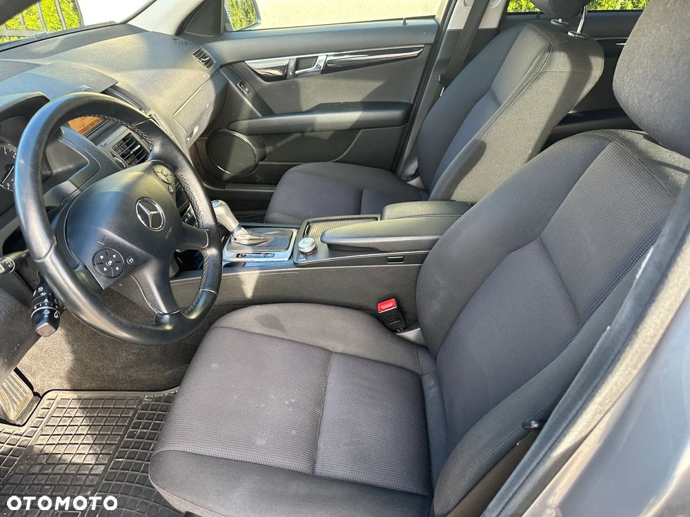 Mercedes-Benz Klasa C 180 BlueEFFICIENCY 7G-TRONIC Avantgarde - 4