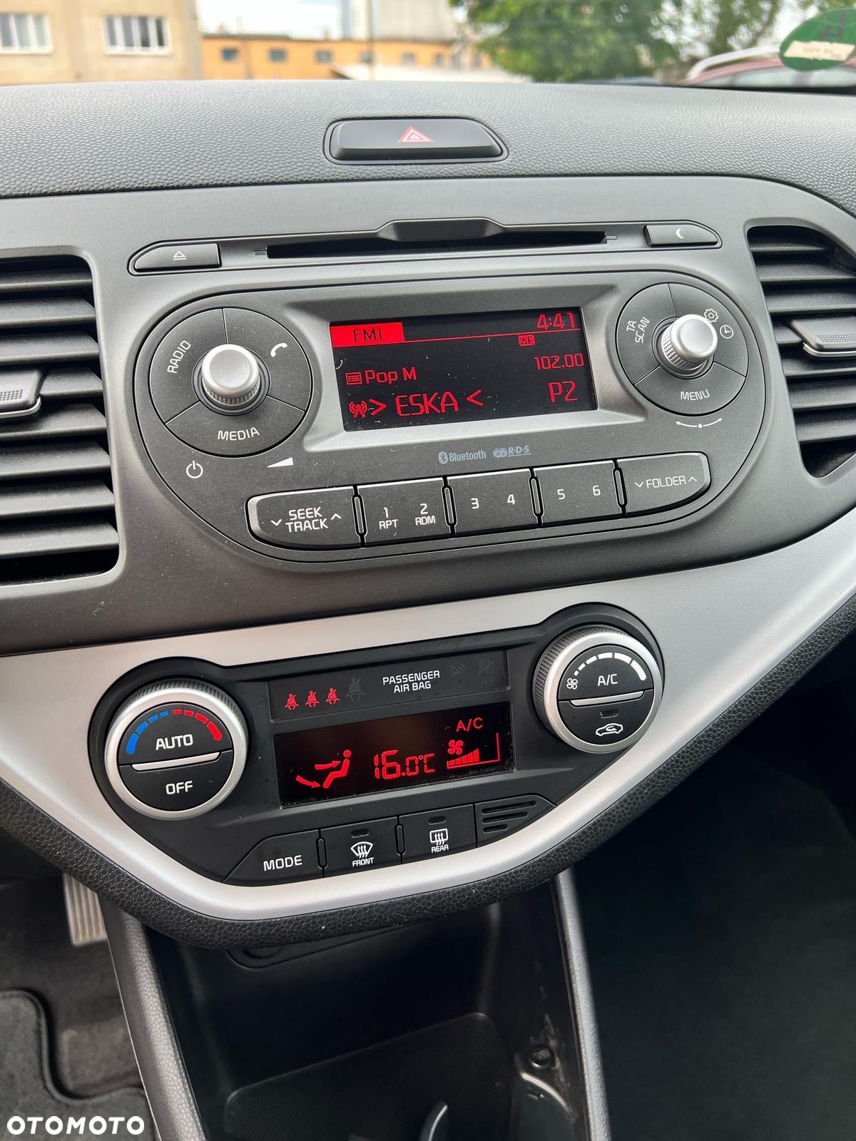 Kia Picanto 1.2 Dream Team Edition - 8