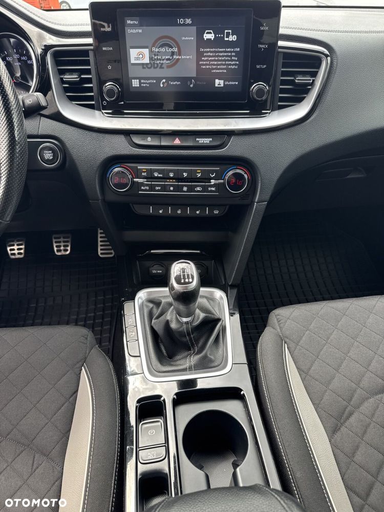 Kia ProCeed 1.5 T-GDI GT Line - 21