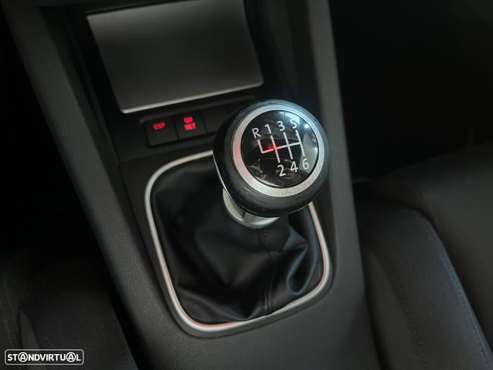 VW Golf 2.0 GTi - 21