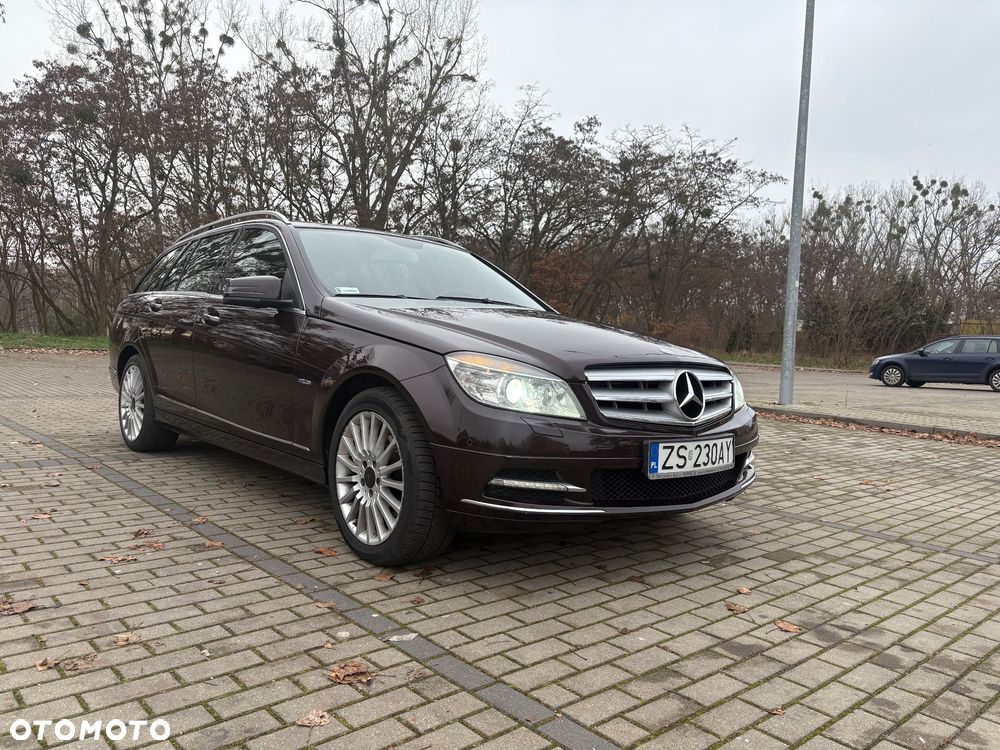 Mercedes-Benz Klasa C 250 CGI Automatik BlueEFFICIENCY Avantgarde - 2