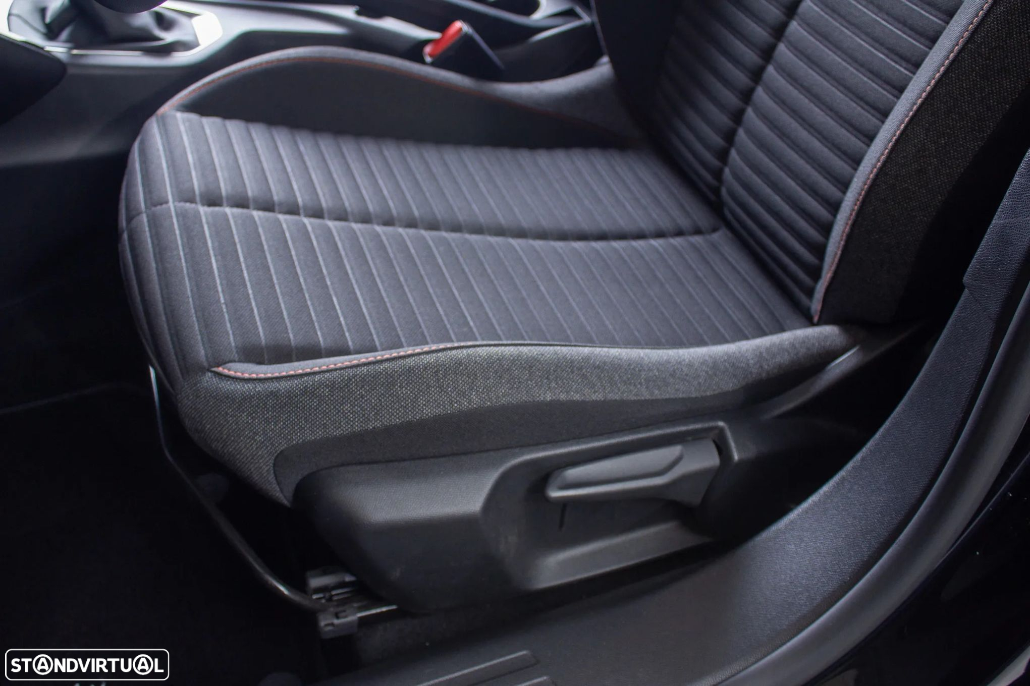 Peugeot 2008 1.2 PureTech Active Pack - 5