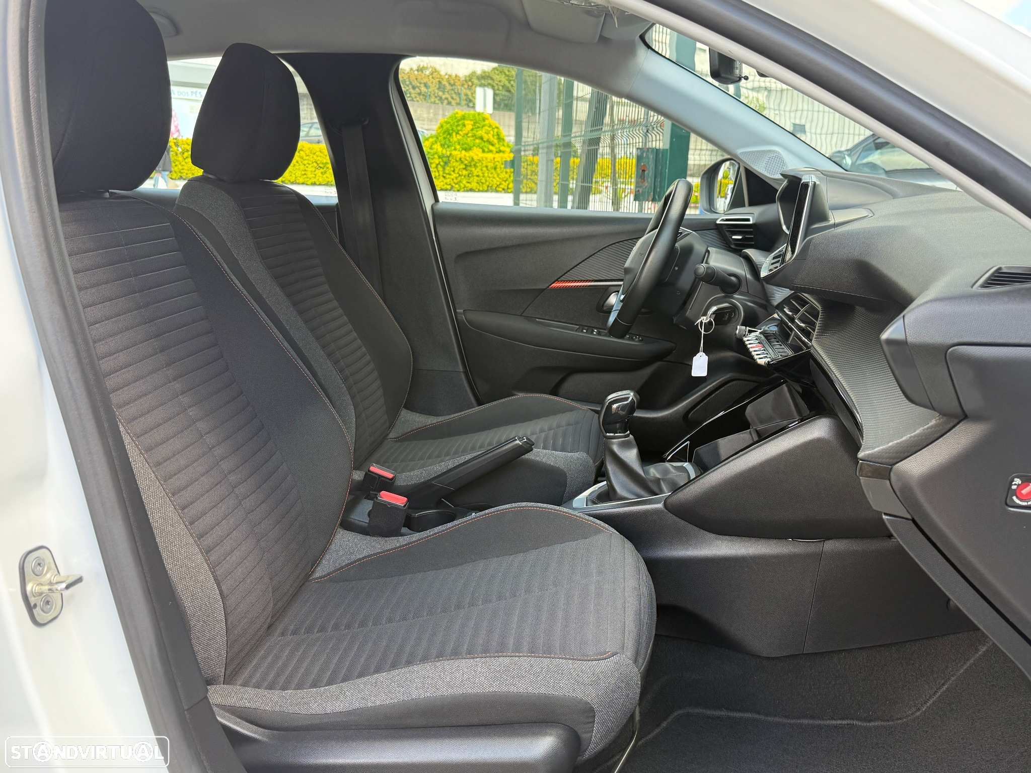 Peugeot 208 1.2 PureTech Active - 34