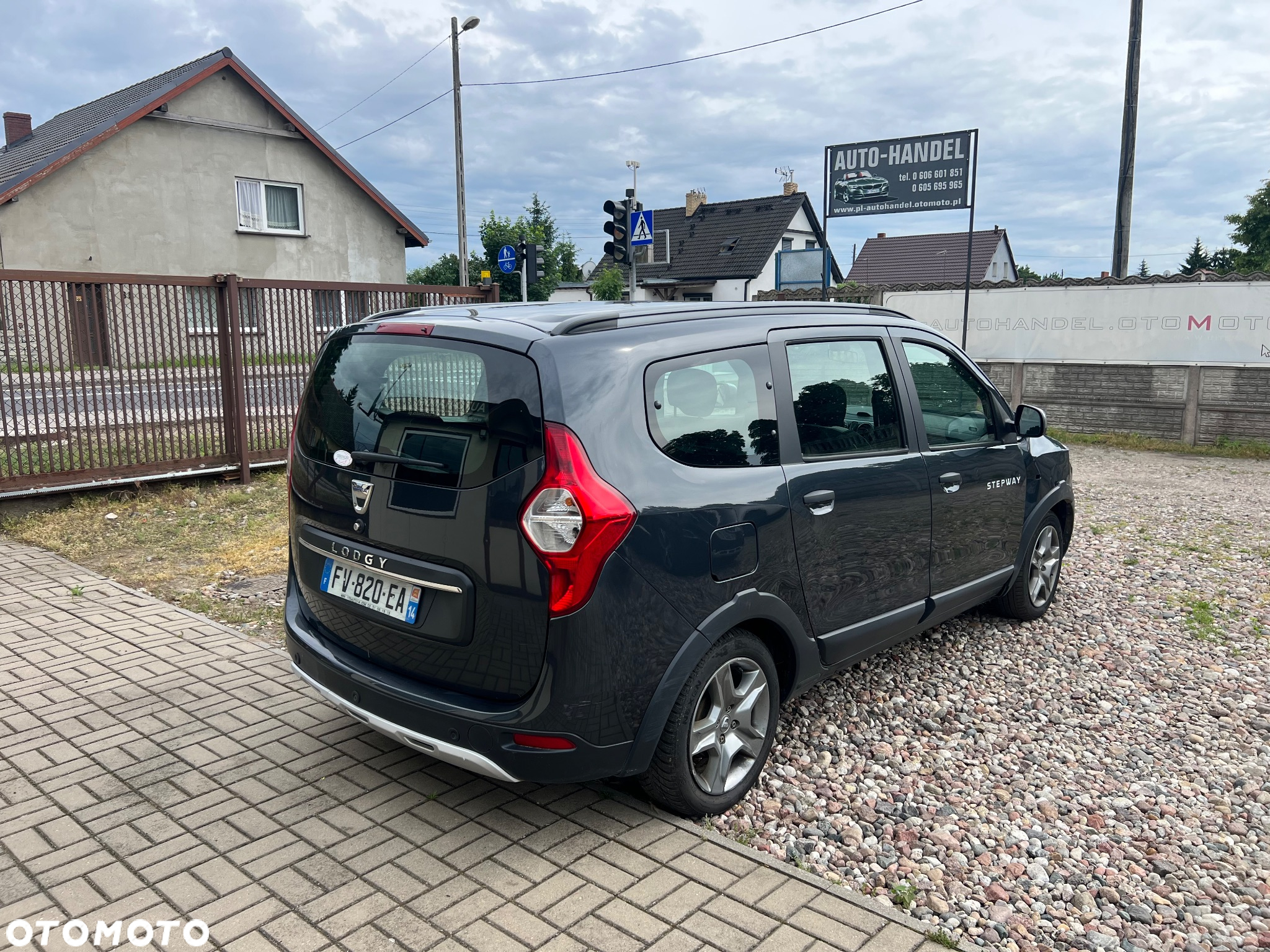 Dacia Lodgy 1.5 Blue dCi Stepway Comfort S&S - 4