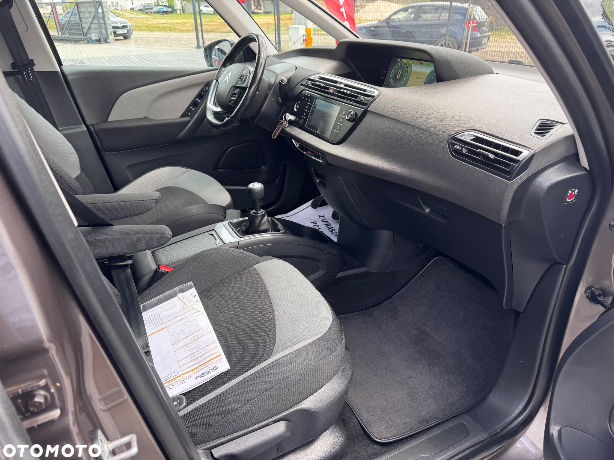 Citroën C4 Grand Picasso PureTech 130 Stop&Start SHINE - 23