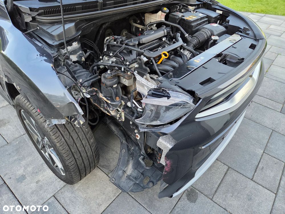 Kia Stonic 1.4 L - 13