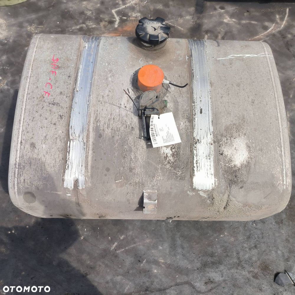 ZBIORNIK PALIWA DAF 75.310 - 4