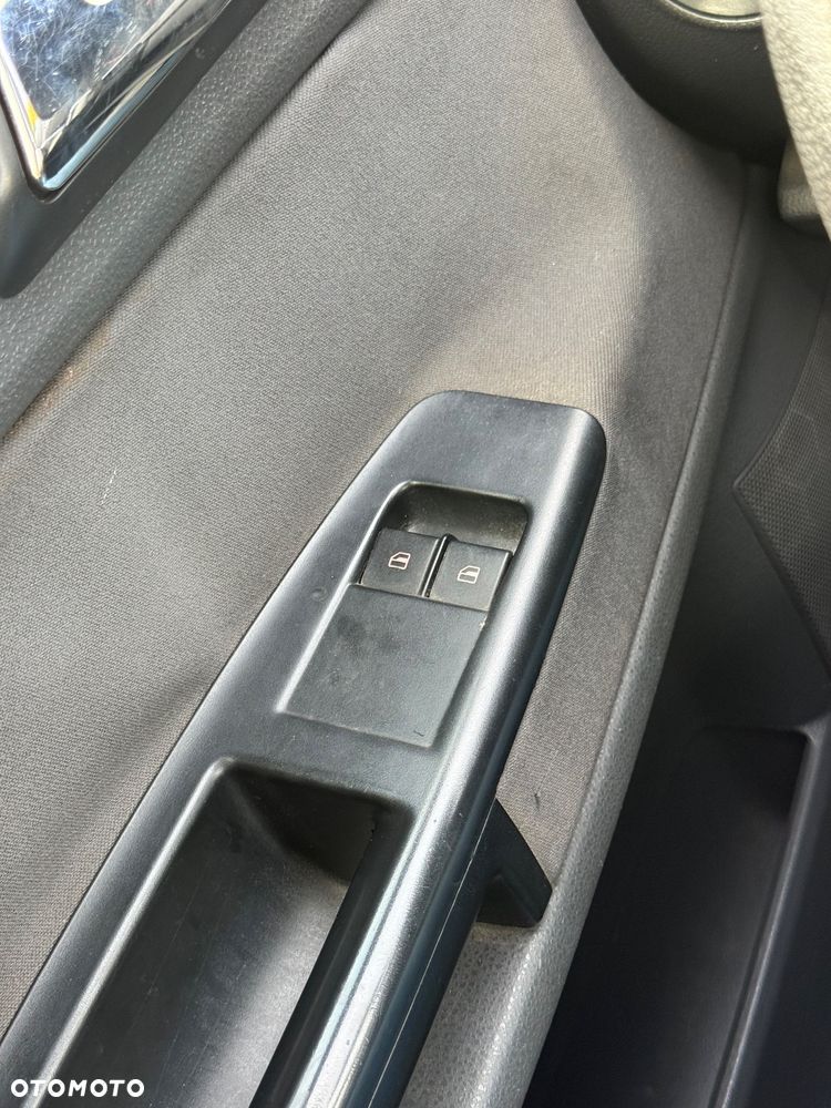 Volkswagen Polo - 25