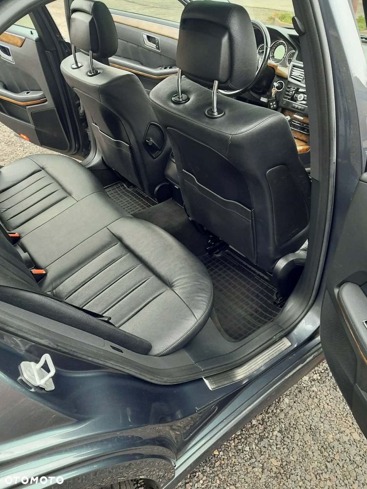Mercedes-Benz Klasa E 250 CDI DPF BlueEFFICIENCY 7G-TRONIC Elegance - 14