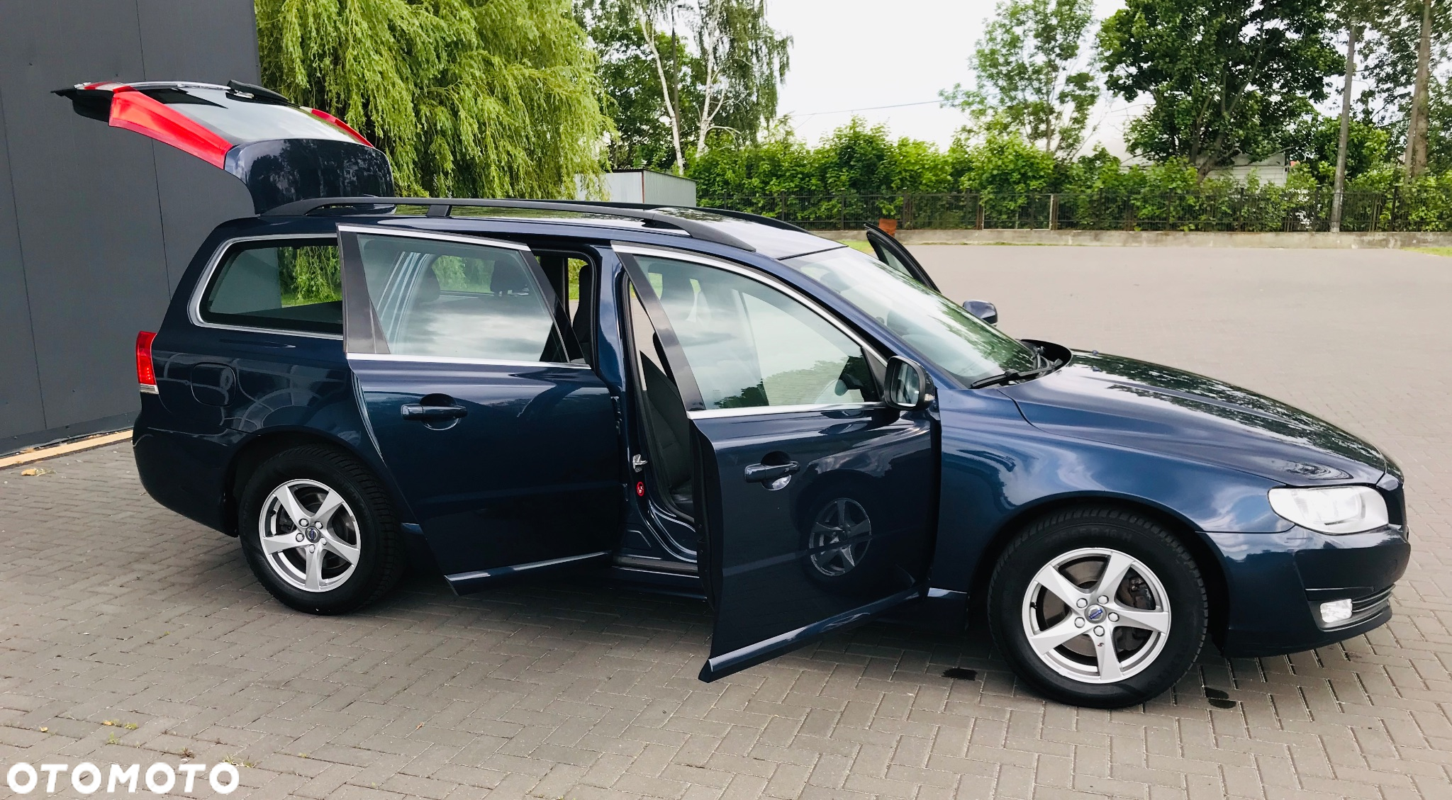 Volvo V70 2.0D Kinetic - 13