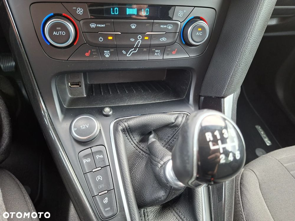 Ford Focus 1.5 EcoBoost STart-Stopp-System ST-LINE - 11