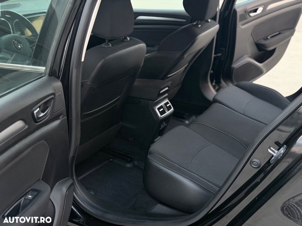Renault Megane E-TECH 160 E-Tech engineered - 10