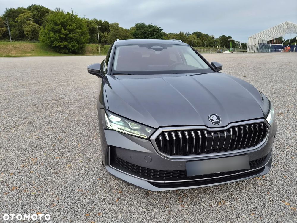Skoda Superb 2.0 TDI SCR 4x4 L&K DSG - 2