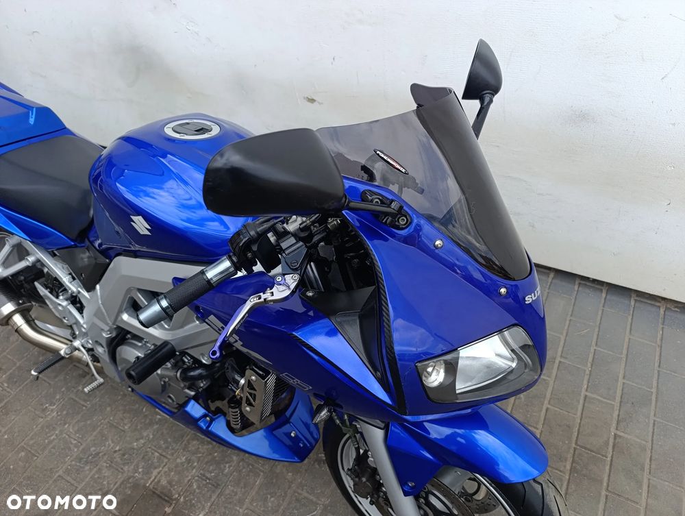 Suzuki SV - 32