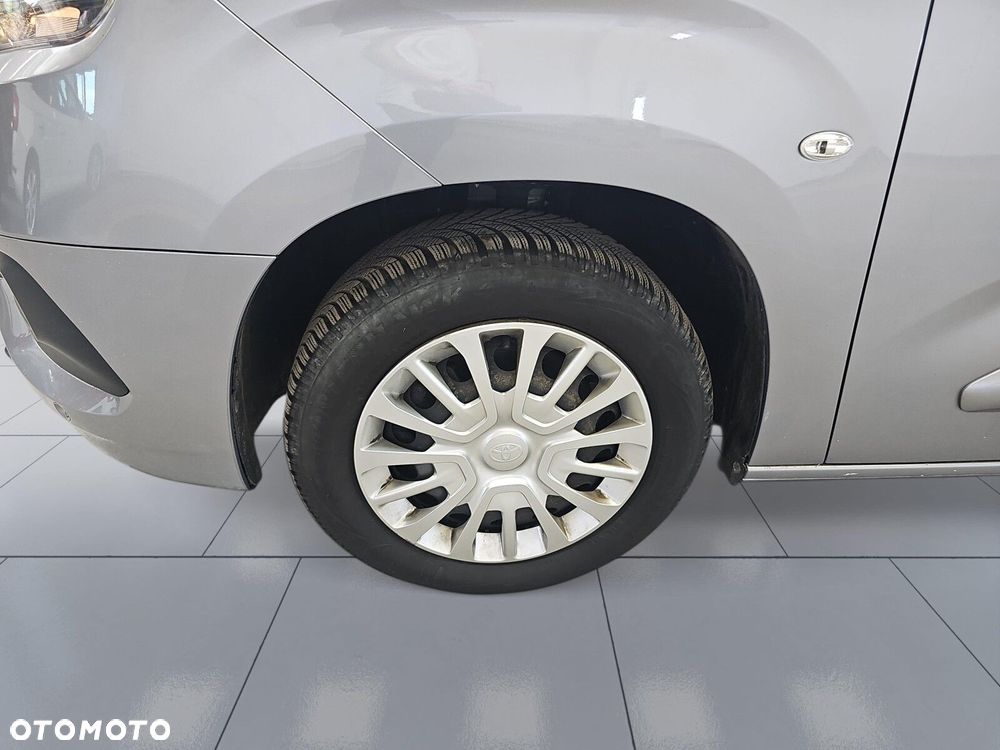 Toyota Proace City Verso Long 1.5 D-4D Business - 32