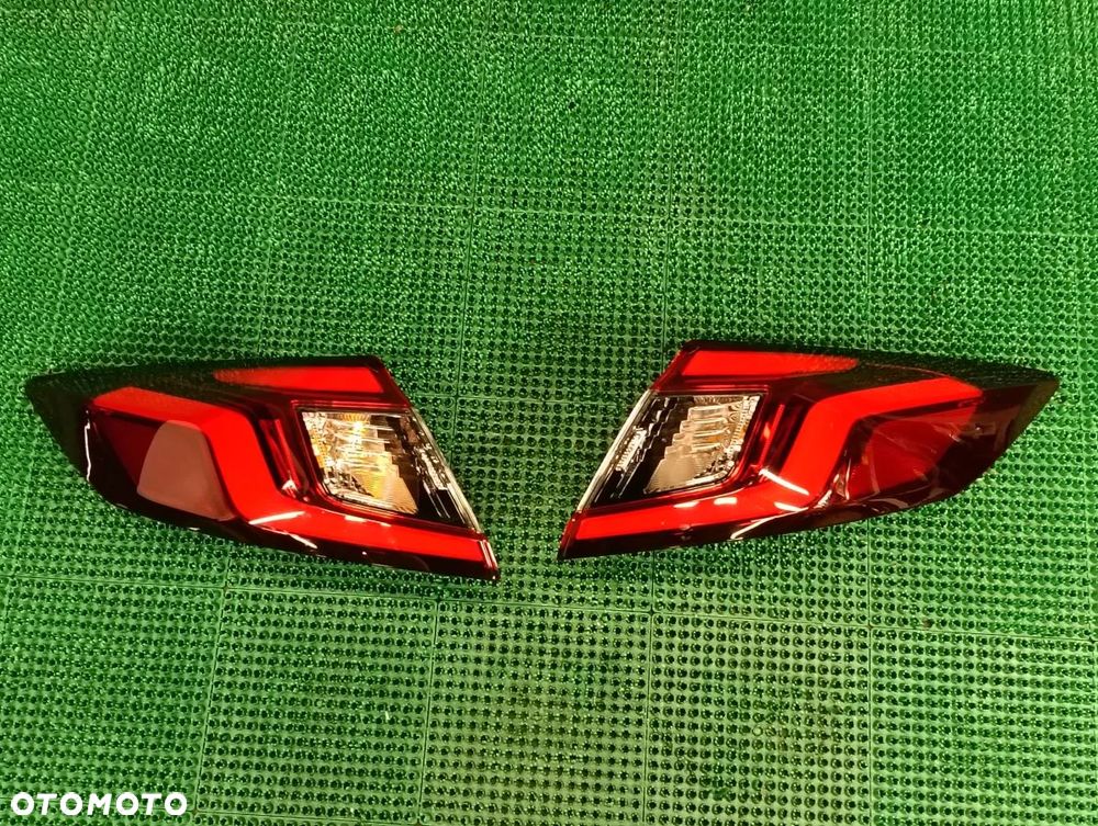 HONDA CIVIC od 2022r Lampa Tył Prawy Lewy - 1