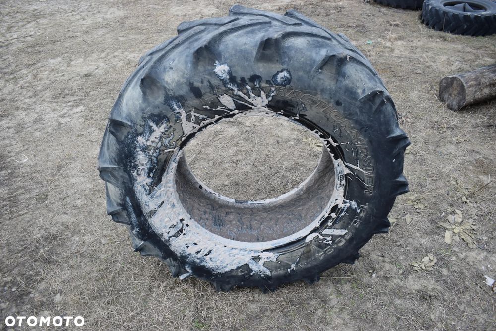 Opona/ opony 15.5/80 R24 400/80 R24 Michelin Solideal - 4