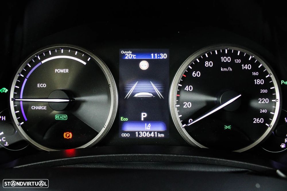 Lexus NX 300h Executive+ - 36