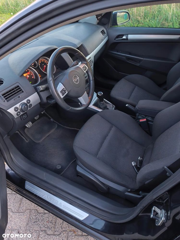 Opel Astra - 16