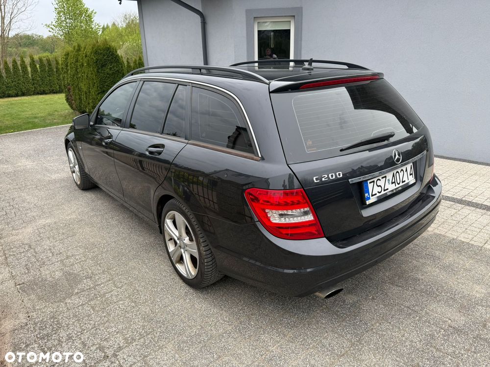 Mercedes-Benz Klasa C 200 CGI BlueEFFICIENCY Elegance - 3