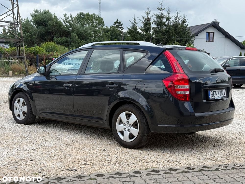 Kia Ceed 1.6 L - 19