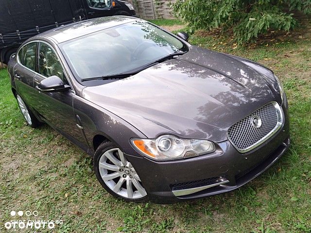 Jaguar XF 3.0 V6 D Luxury - 5