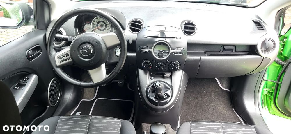 Mazda 2 - 14