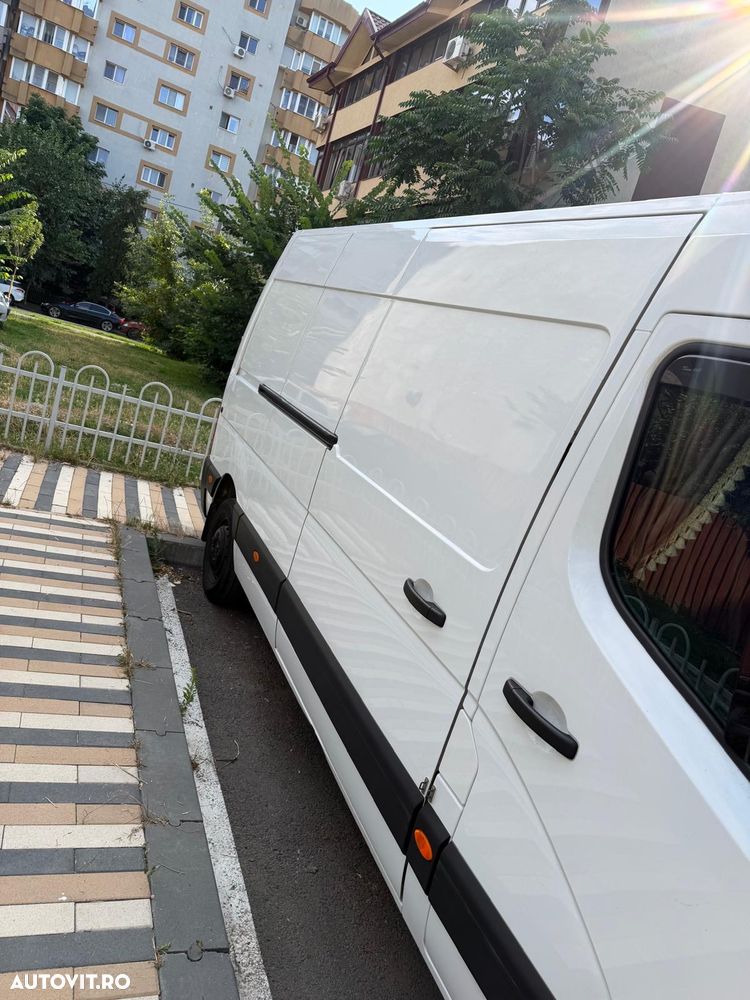 Renault Master 2.3 Blue 135 TT Furgon CD 3,5t L3H2 9 m3 - 12