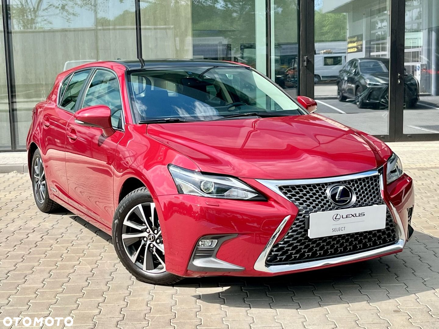 Lexus CT - 9