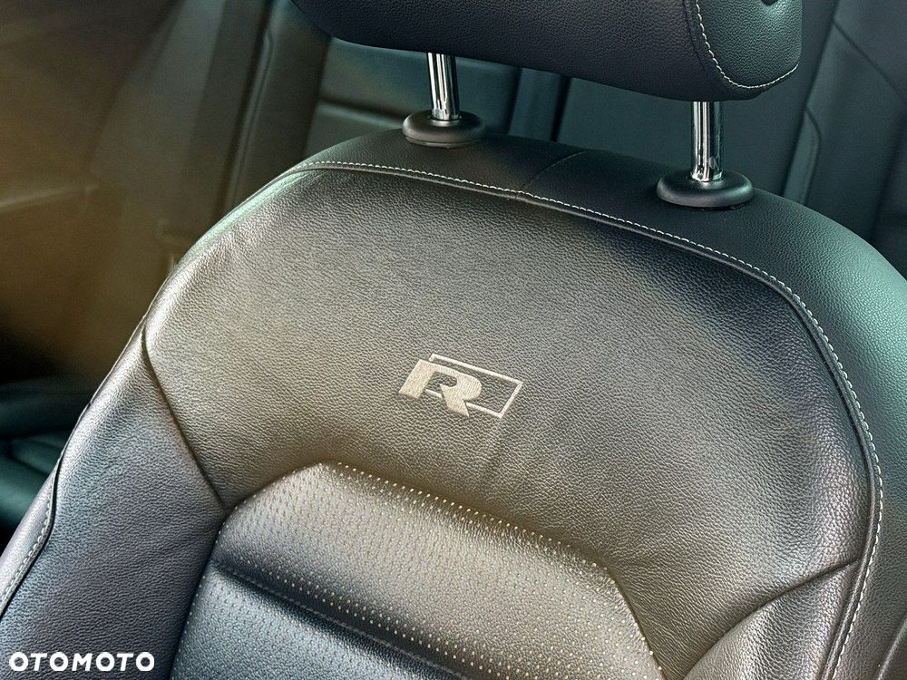 Volkswagen Golf 1.5 TSI EVO R-Line - 27