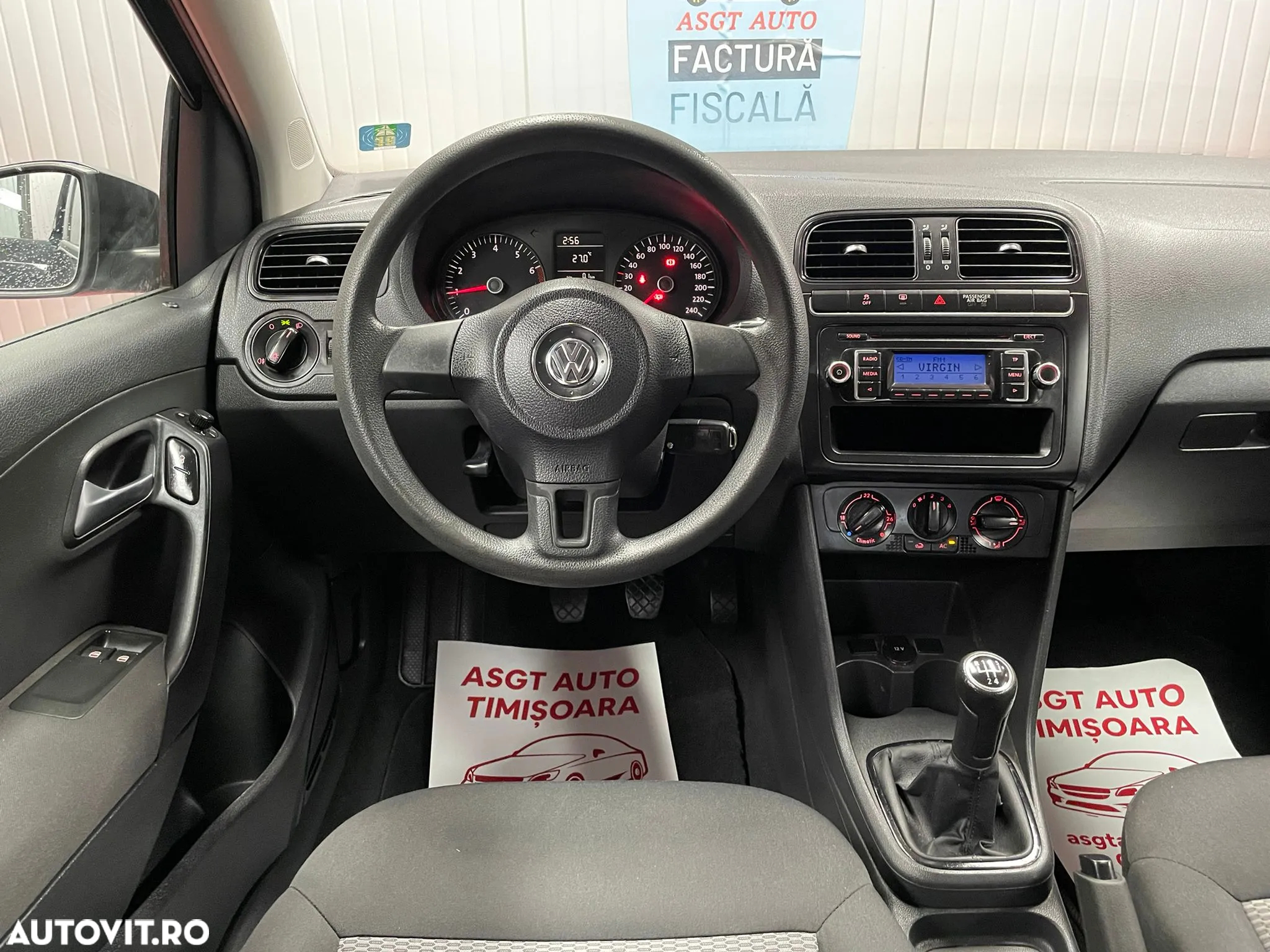 Volkswagen Polo - 8